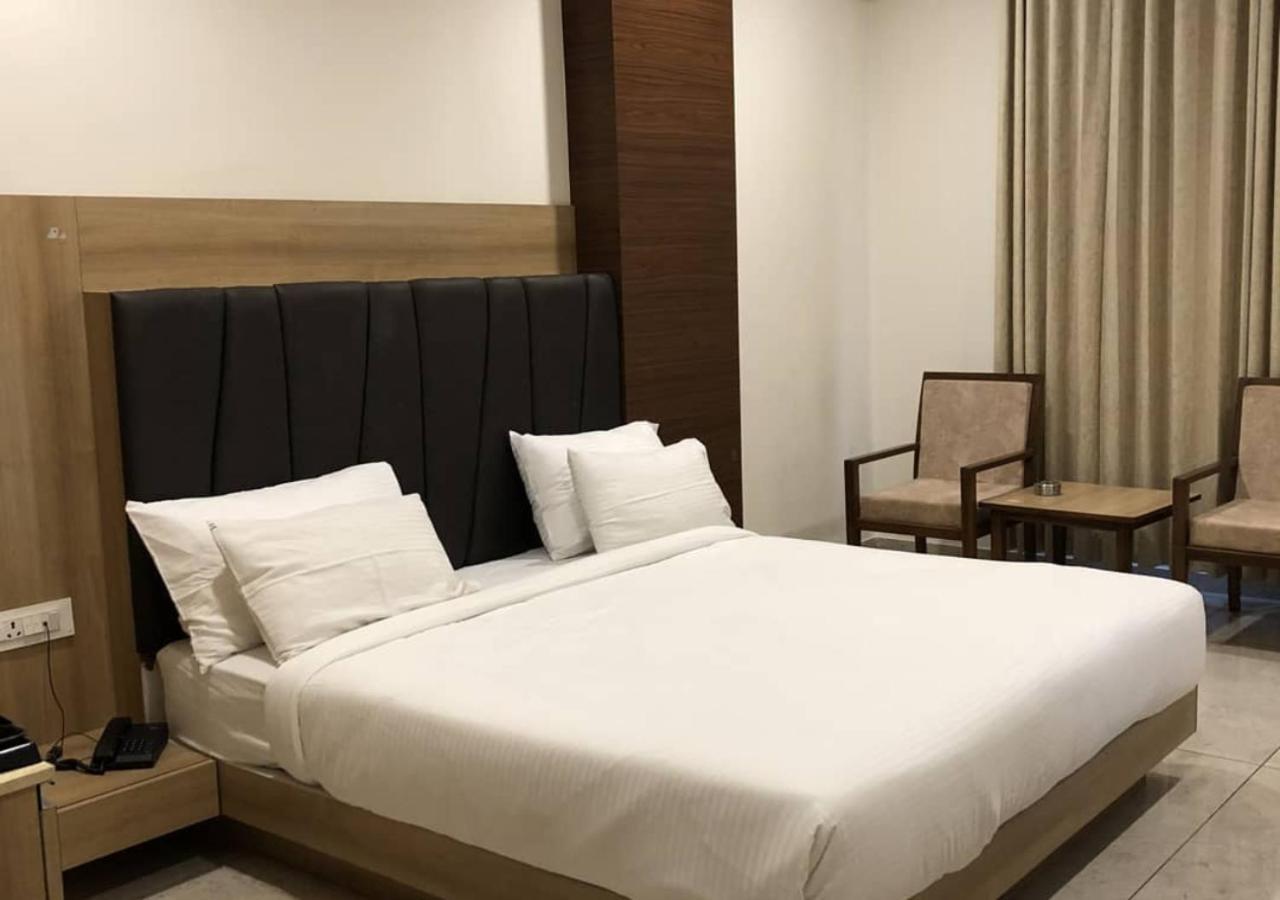 Hotel Aaradhya Udajpur Zewnętrze zdjęcie